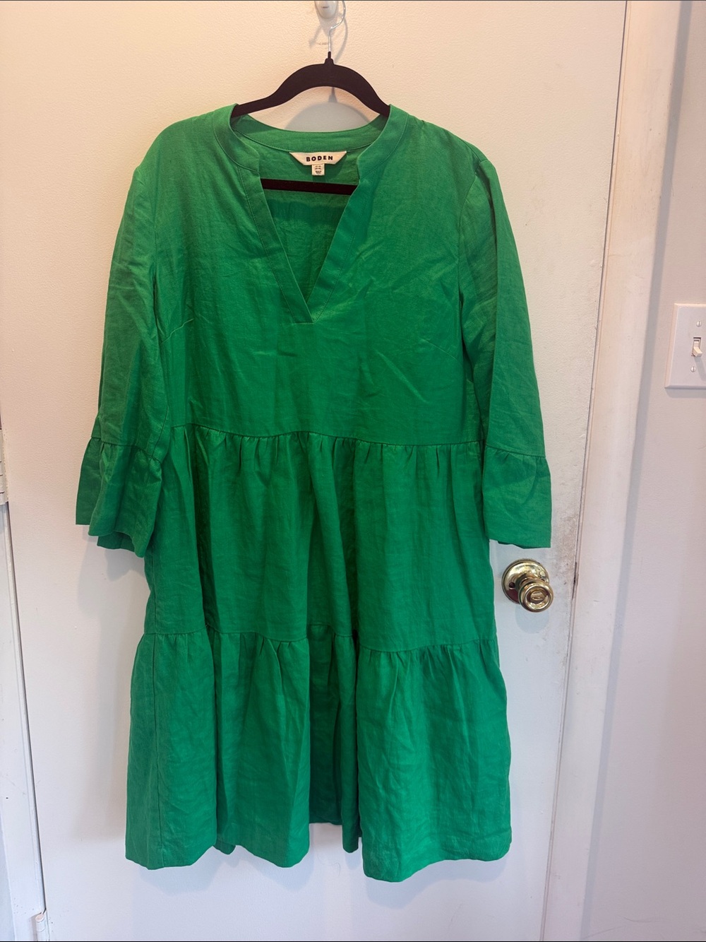 Boden Kelly Green Tiered V-Neck Mini Dress